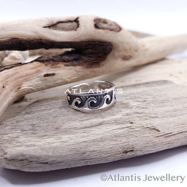 Wave Toe Ring Sterling Silver with Oxidized Detailing